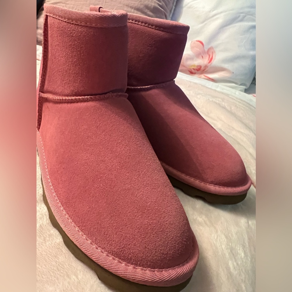 Size 9 Time and Tru mini boot.  New, no tags.